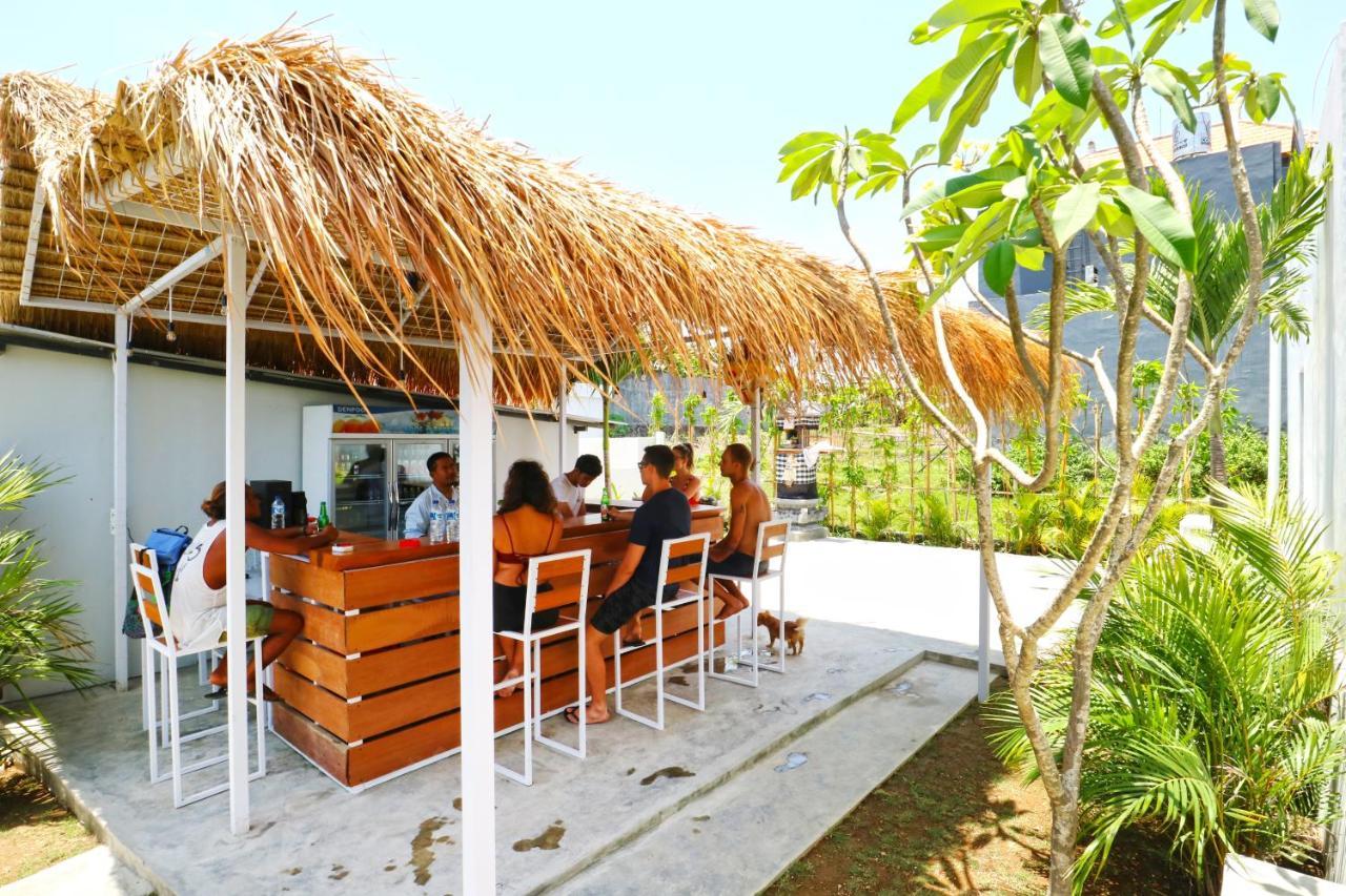 Margarita Surf Hostel Canggu Esterno foto
